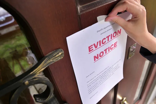 eviction notice on door_blog image