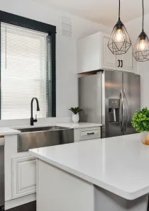 3302 N Damen Ave_3 of 3