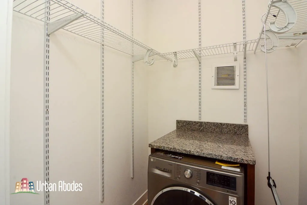 2908 N Mildred Ave, , 60657, USA 60657-unit#1R-Chicago-IL