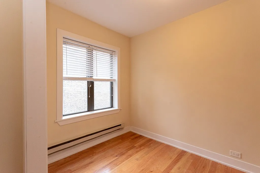 3722 N Pine Grove Ave, ,  60613, USA 60613-unit#3W-Chicago-IL