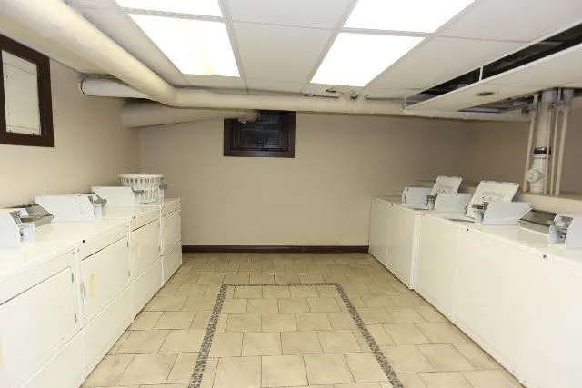 711 W Belmont Ave, ,  60657, USA 60657-unit#211-Chicago-IL