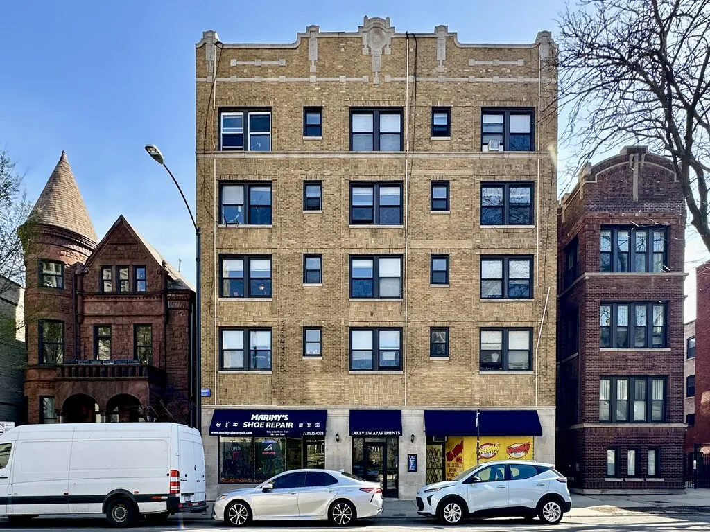 711 W Belmont Ave, , 60657, USA 60657-unit#306-Chicago-IL