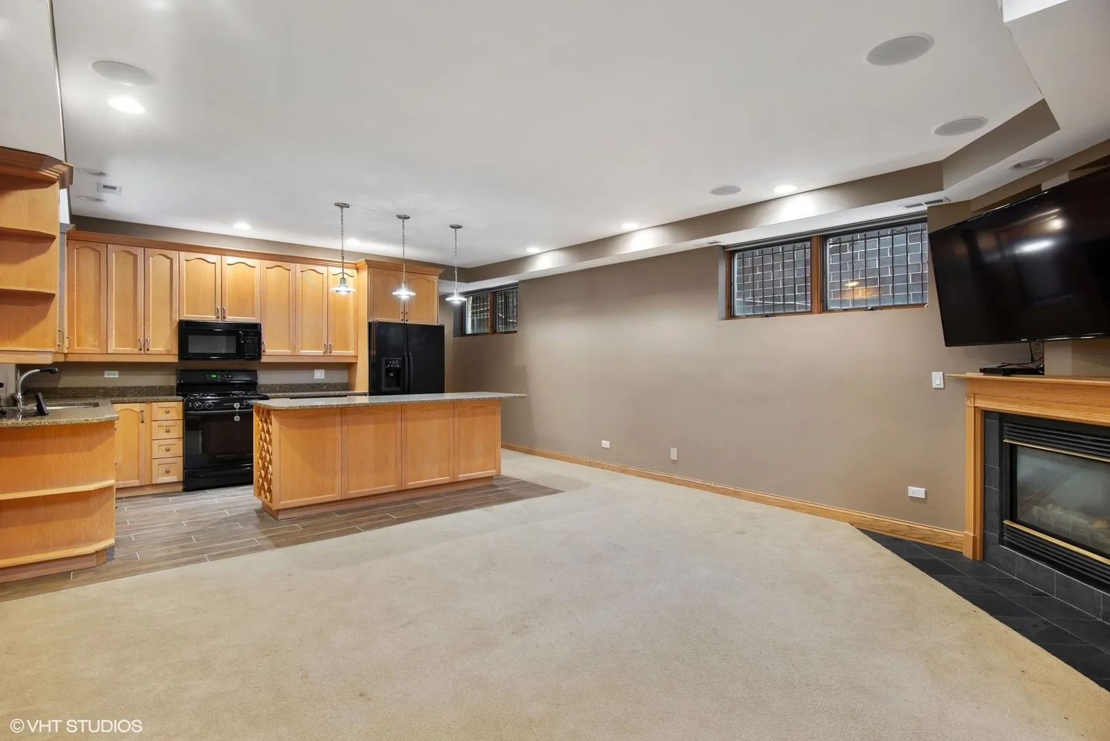 1631 W Wolfram St, ,  60657, USA 60657-unit#1631-Chicago-IL