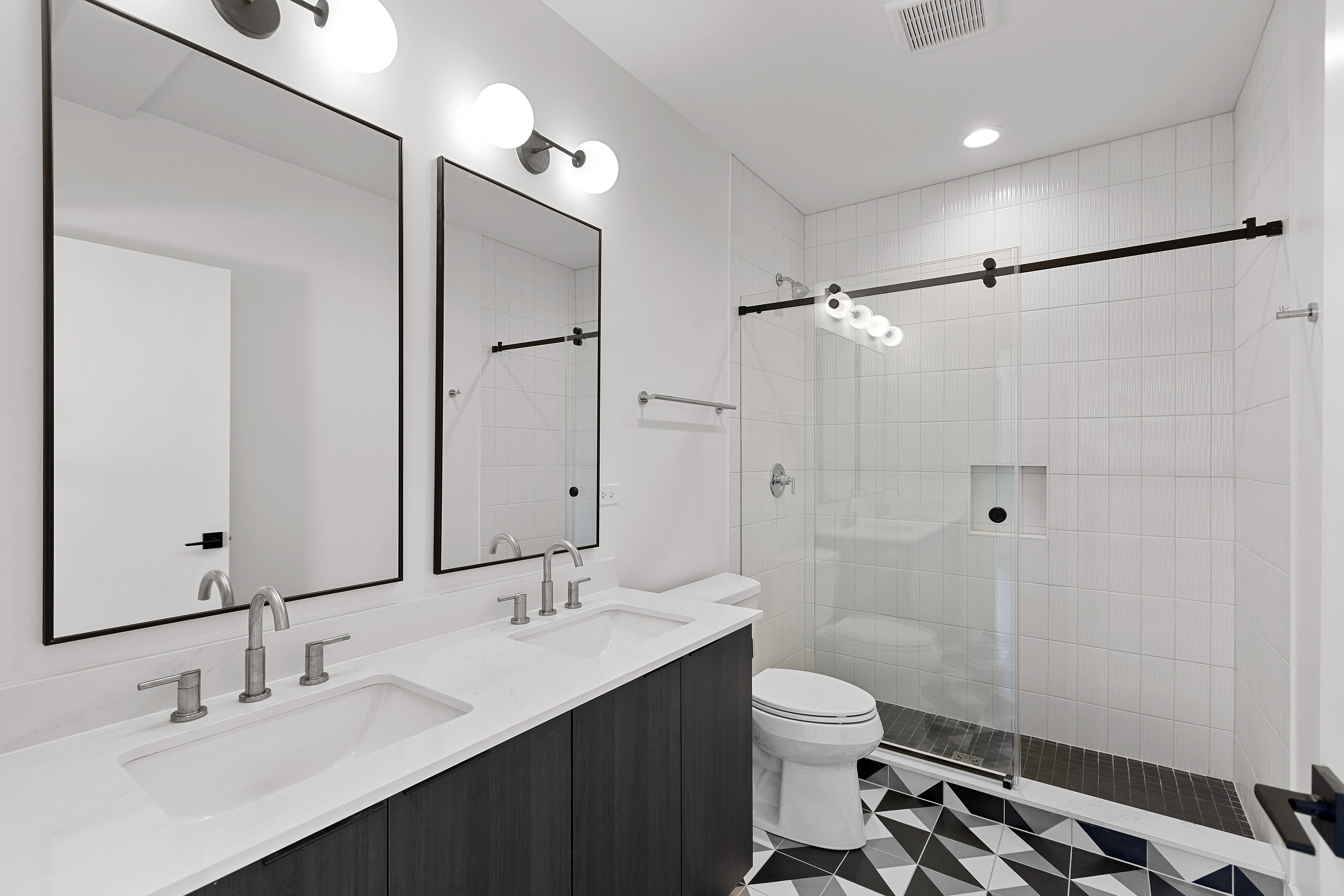 1801 W Grand Ave, ,  60622, USA 60622-unit#202-Chicago-IL