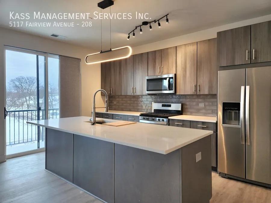 5117 Fairview Ave, , 60515, USA 60515-unit#208-Downers Grove-IL