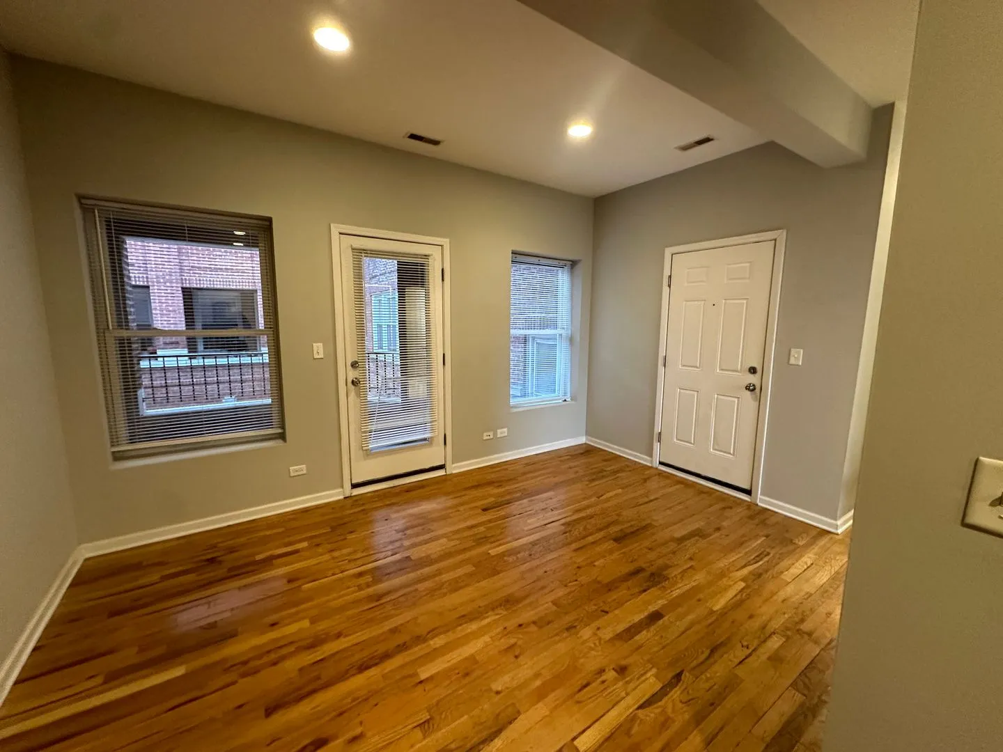 4722 N Bernard St, ,  60625, USA 60625-unit#2E-Chicago-IL