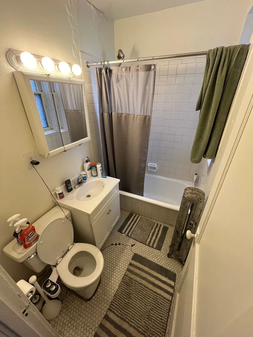1202 W Eddy St, , 60657, USA 60657-unit#2-Chicago-IL