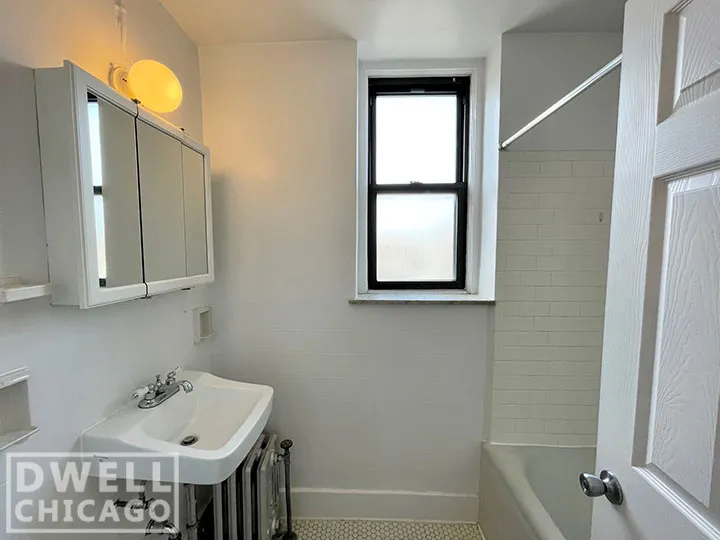 2779 N Milwaukee Ave, ,  60647, USA 60647-unit#102-Chicago-IL