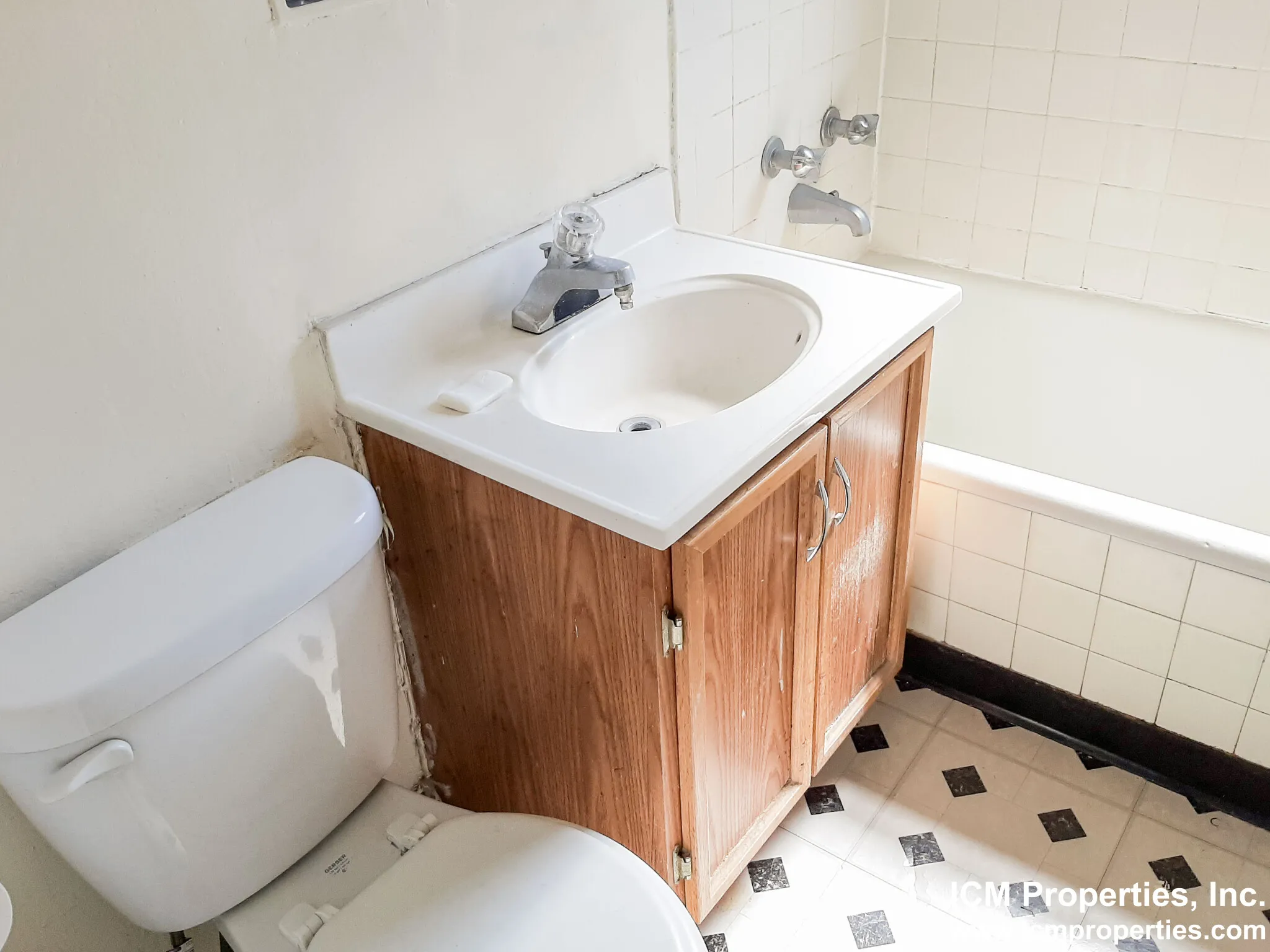 512 W Cornelia Ave, , 60657, USA 60657-unit#516-307-Chicago-IL