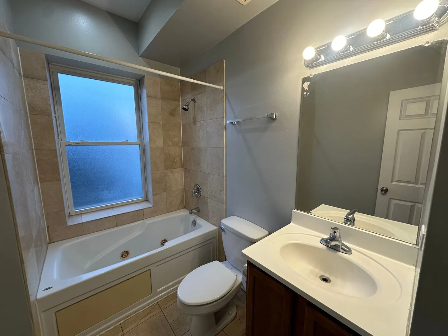 4722 N Bernard St, ,  60625, USA 60625-unit#2E-Chicago-IL