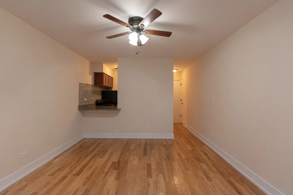 445 W Barry Ave, ,  60657, USA 60657-unit#223-Chicago-IL