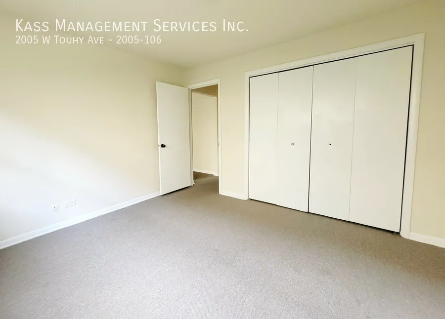 2001 W Touhy Ave, ,  60645, USA 60645-unit#2005-106-Chicago-IL