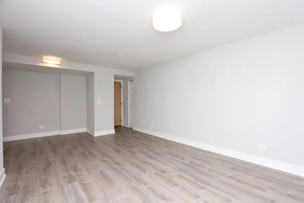 445 W Barry Ave, , 60657, USA 60657-unit#102-Chicago-IL