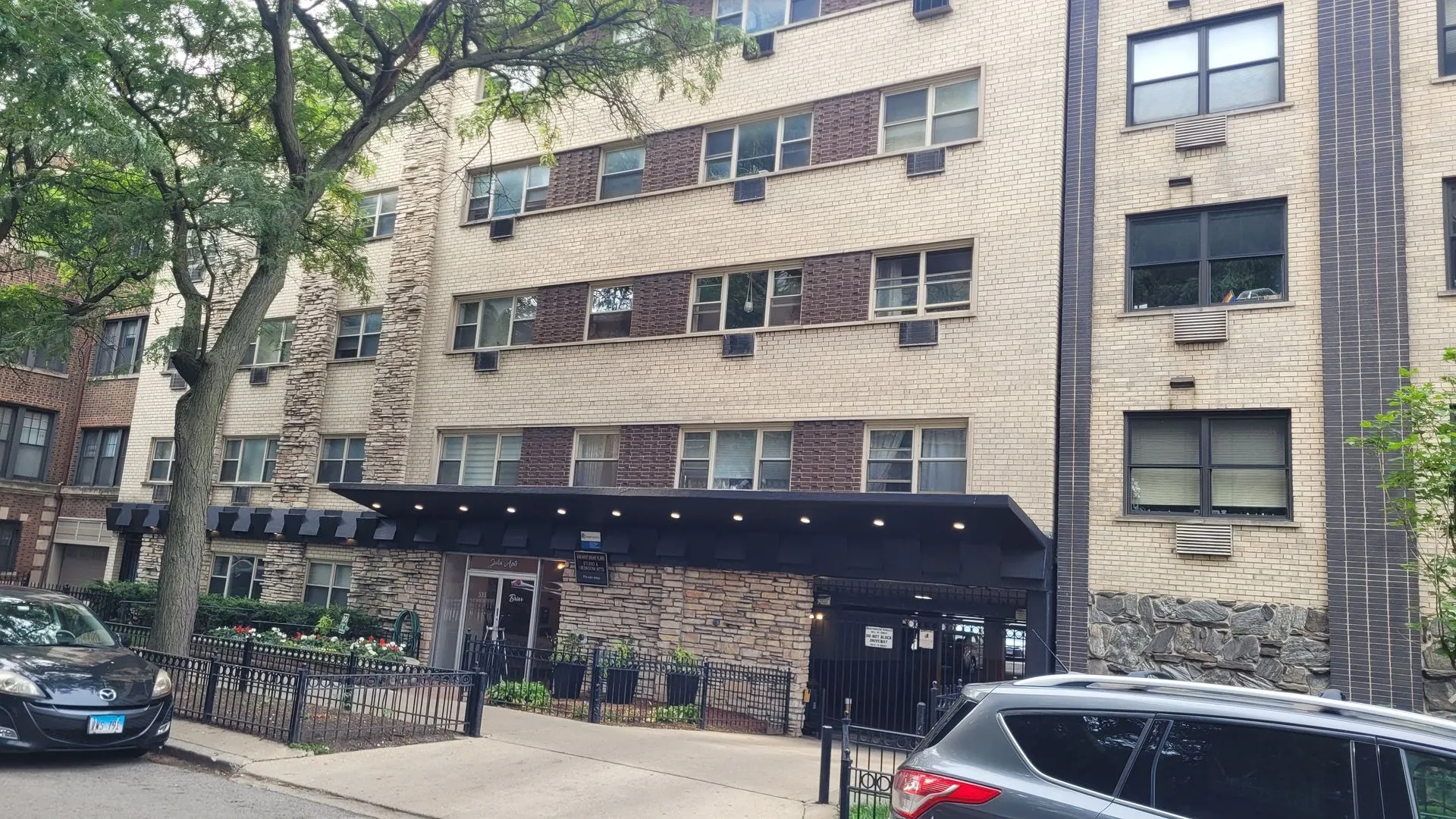 535 W Briar Pl, , 60657, USA 60657-unit#356-Chicago-IL