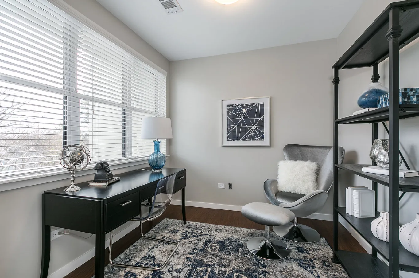 320 N Ellsworth St, Naperville, 60540, USA 60540-unit#402-Chicago-IL