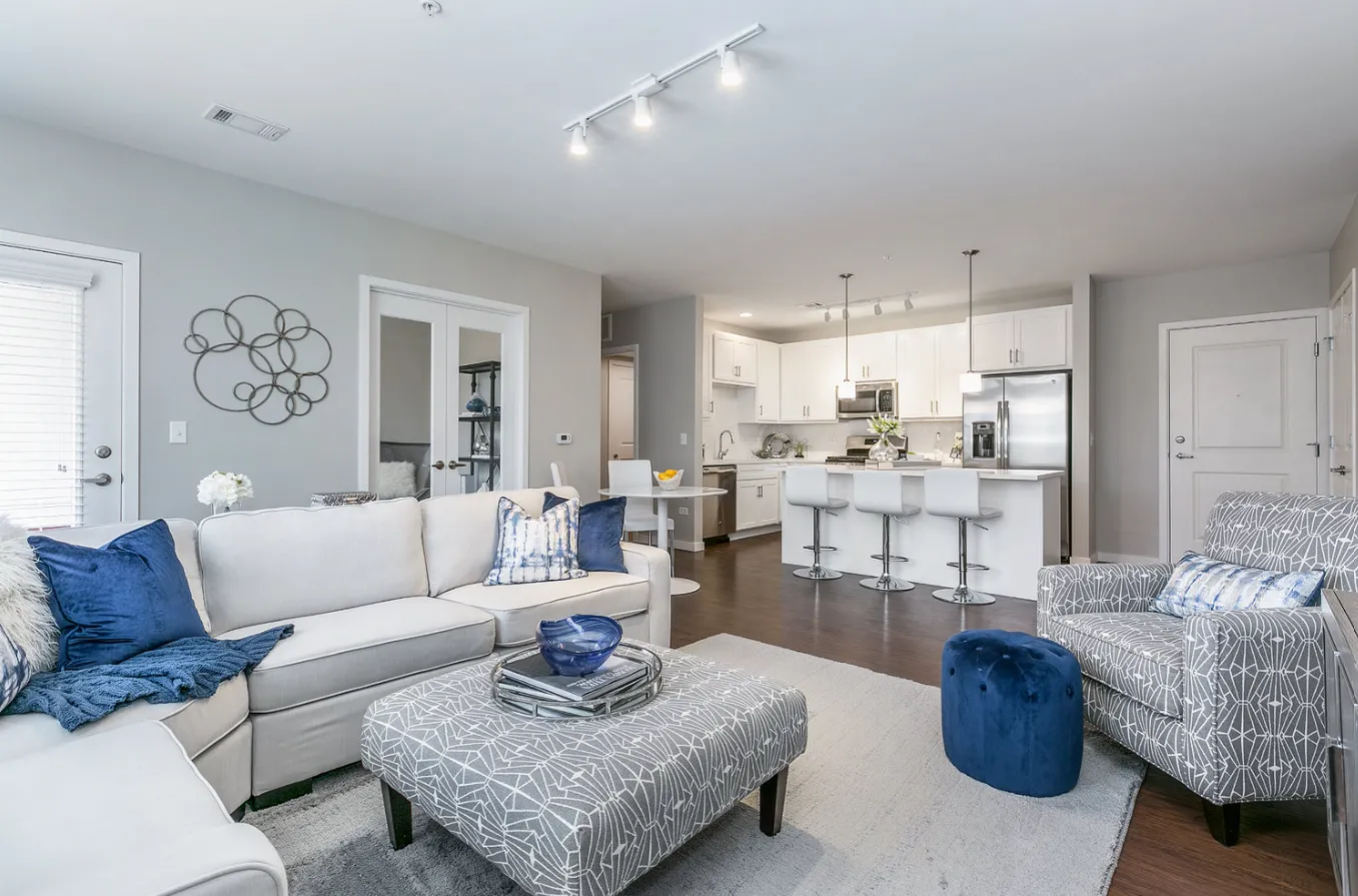 320 N Ellsworth St, Naperville, 60540, USA 60540-unit#402-Chicago-IL