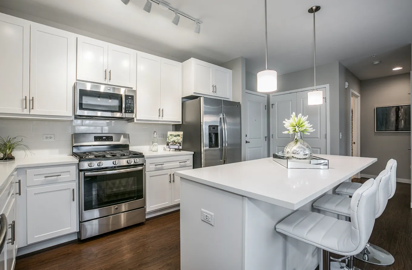 320 N Ellsworth St, Naperville, 60540, USA 60540-unit#402-Chicago-IL