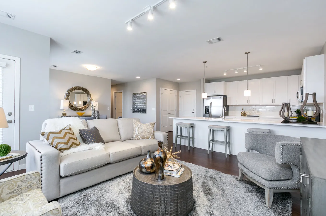 320 N Ellsworth St, Naperville, 60540, USA 60540-unit#402-Chicago-IL