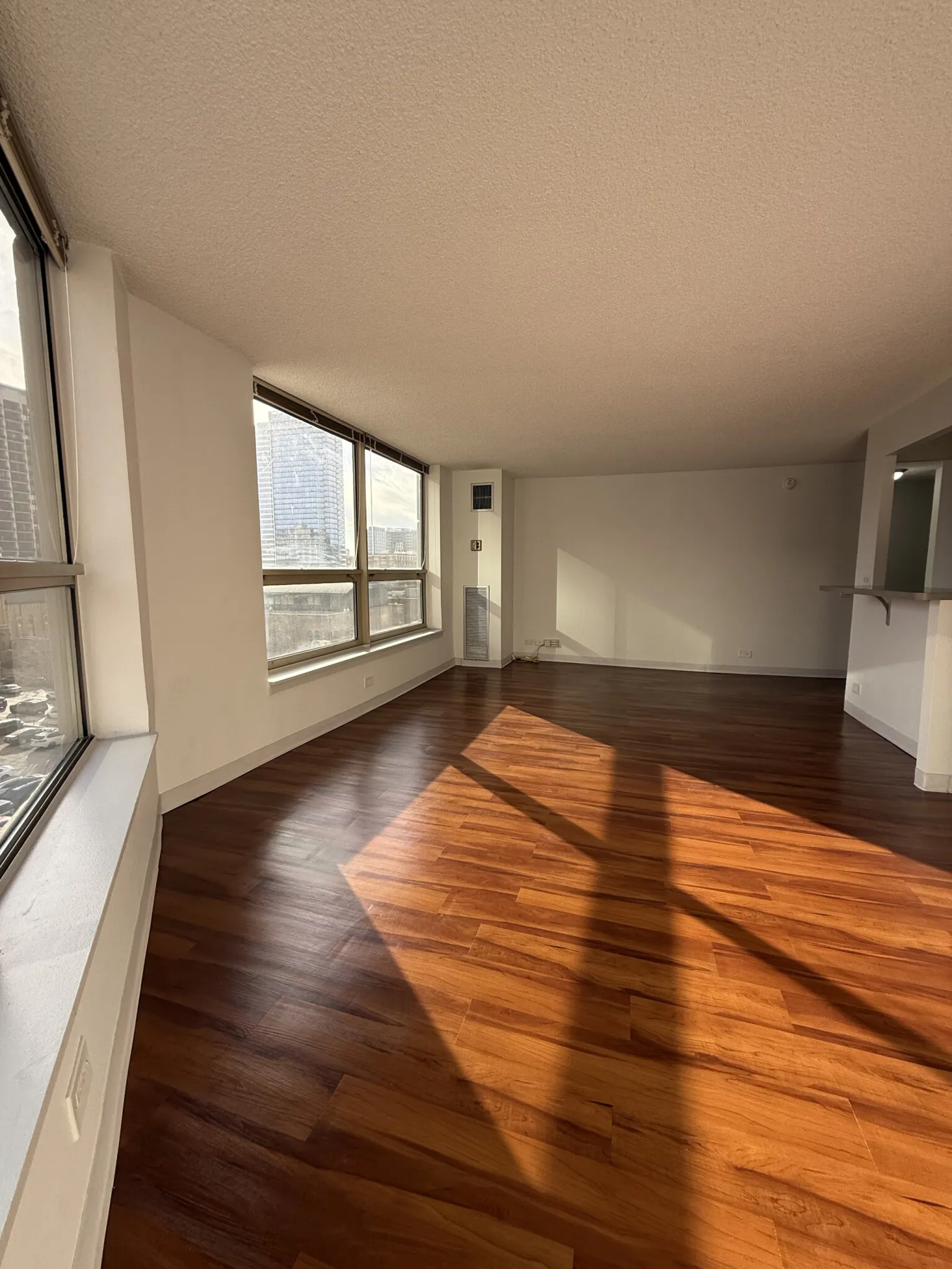 555 W Madison St, , 60661, USA 60661-unit#04-0711-Chicago-IL