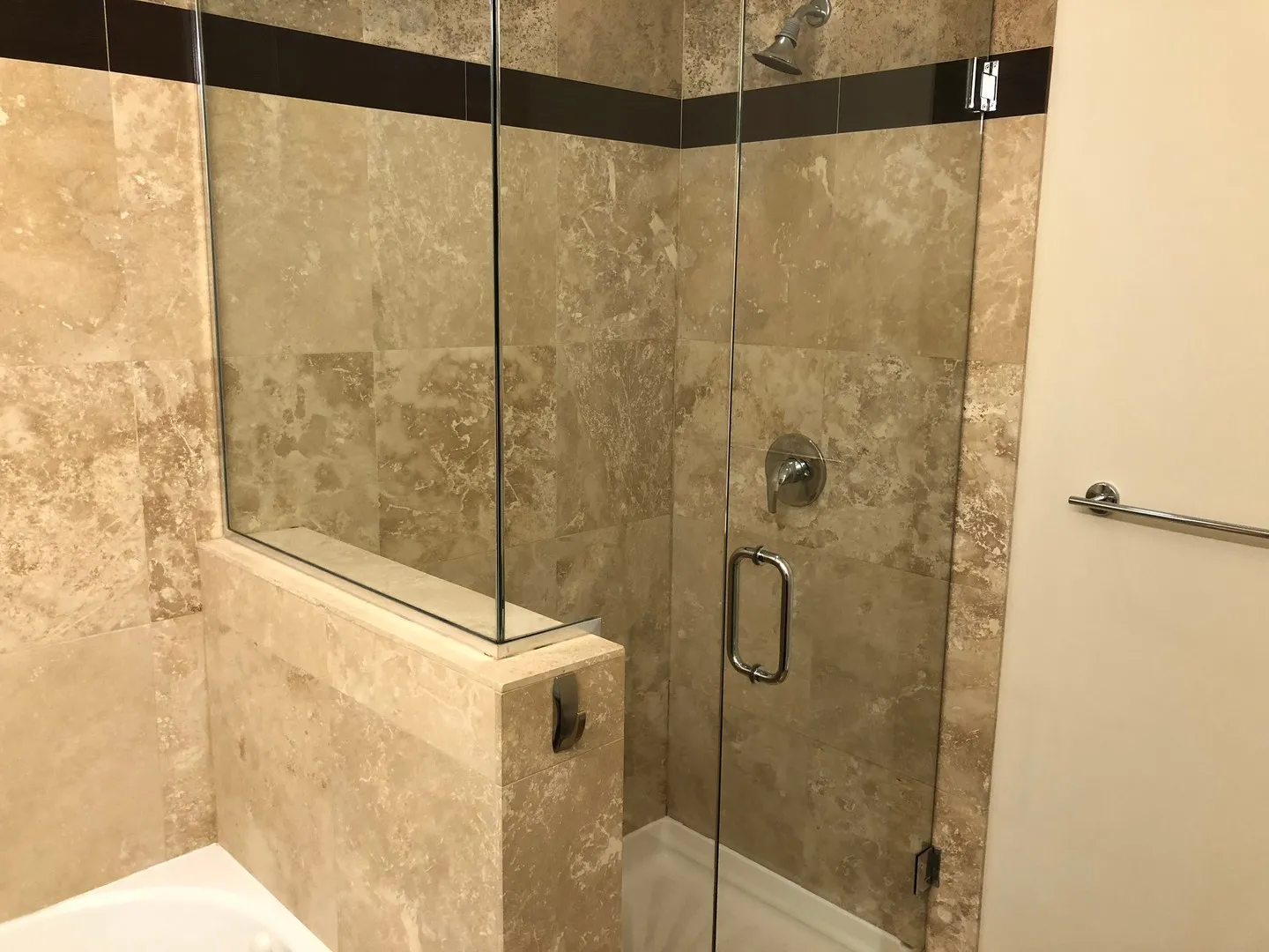 6957 N Greenview Ave, , 60626, USA 60626-unit#4B-Chicago-IL