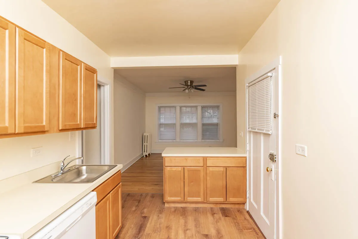 739 Hinman Ave, ,  60202, USA 60202-unit#2E-Evanston-IL