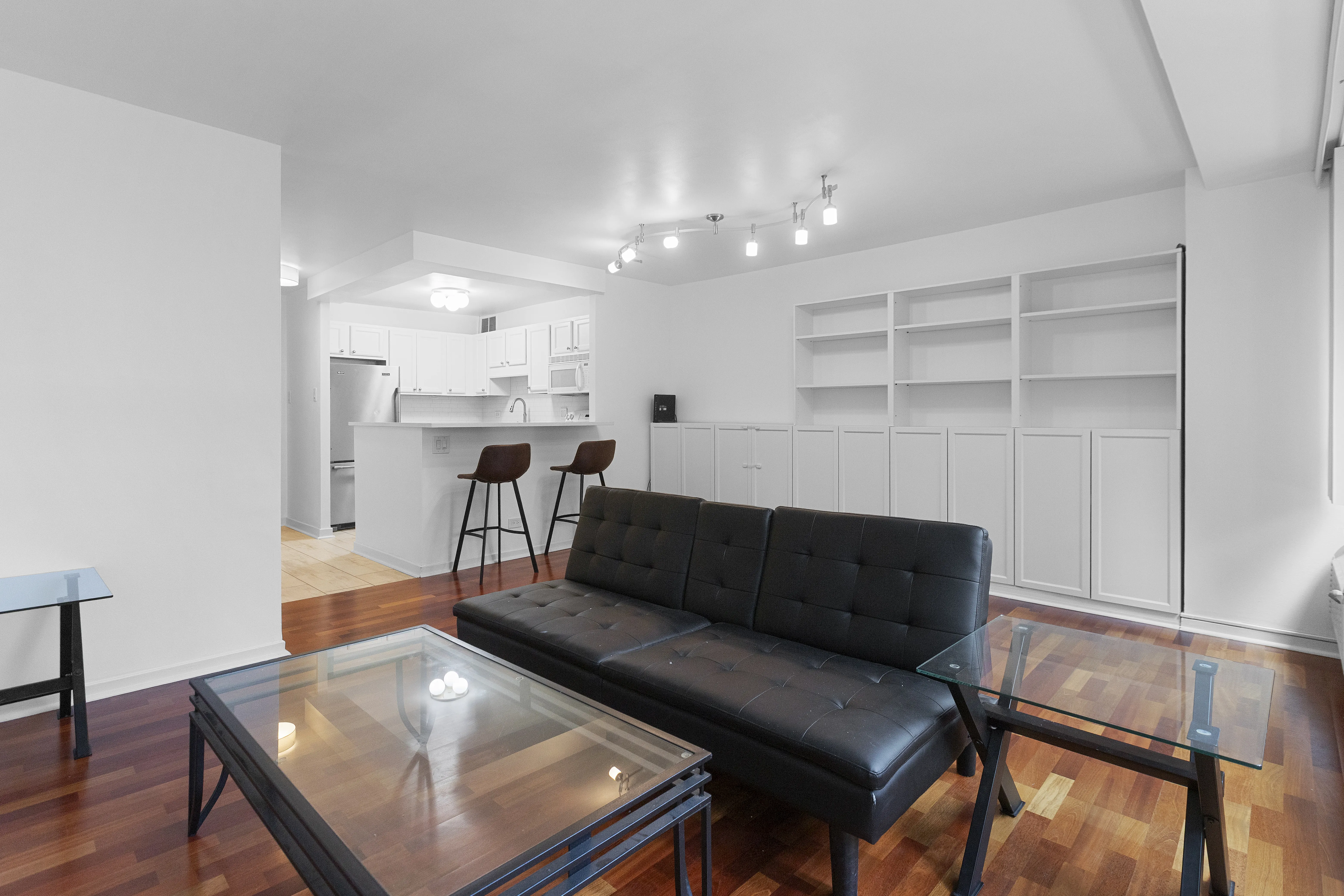 211 E Ohio St, , 60611, USA 60611-unit#717-Chicago-IL