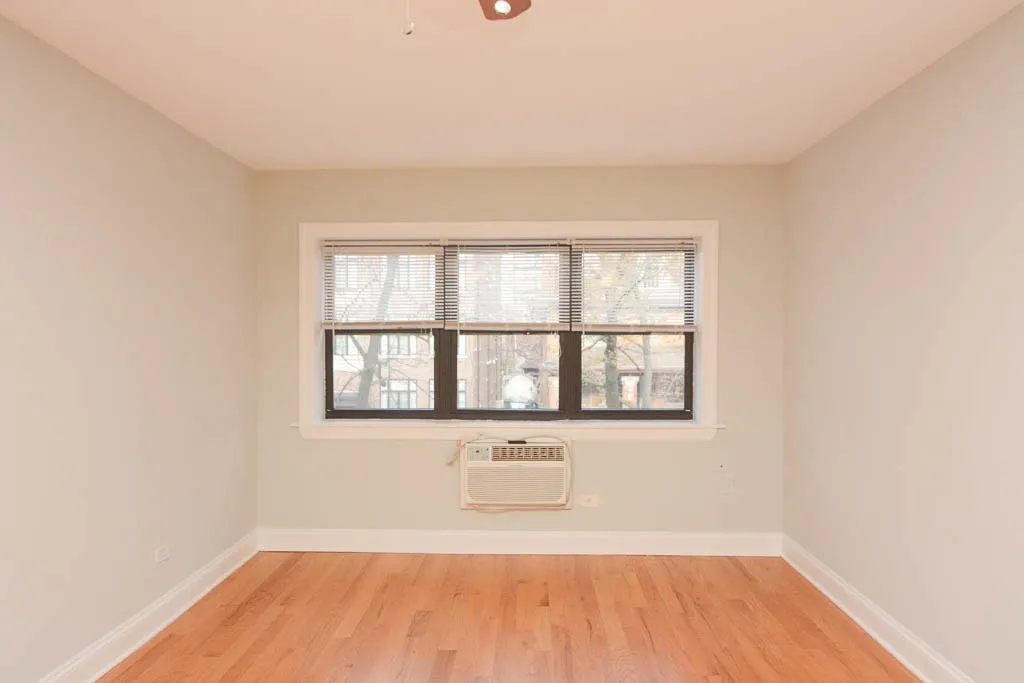 445 W Barry Ave, ,  60657, USA 60657-unit#303-Chicago-IL