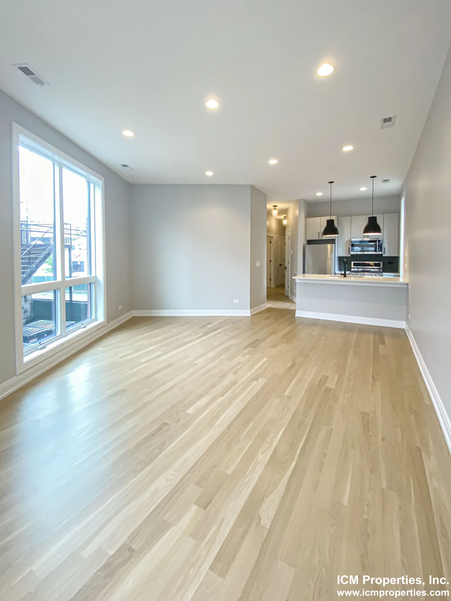 1050 W Cornelia Ave, , 60657, USA 60647-unit#1050-201-Chicago-IL