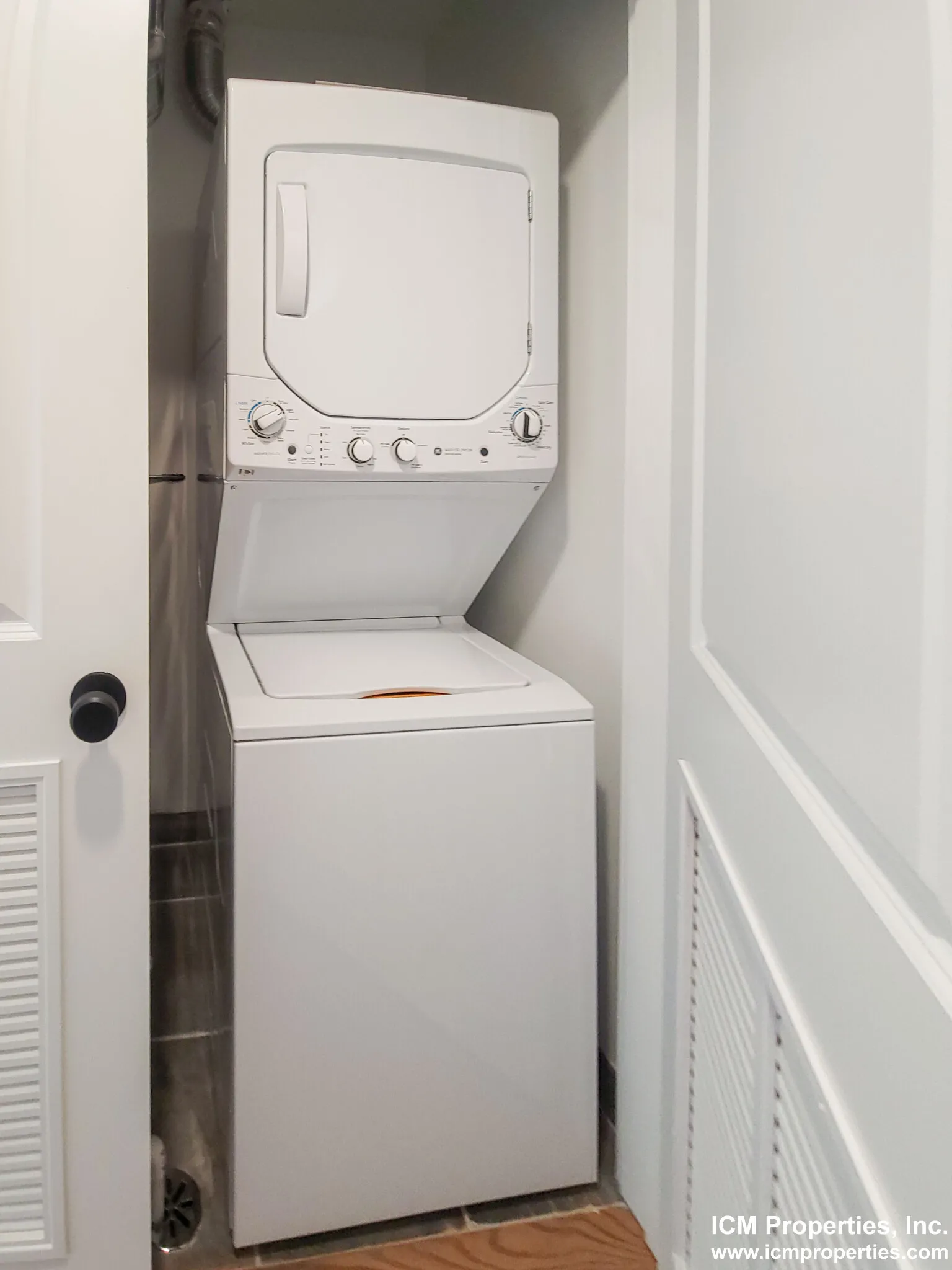 2020 W Montrose Ave, ,  60618, USA 60625-unit#2020-2C-Chicago-IL