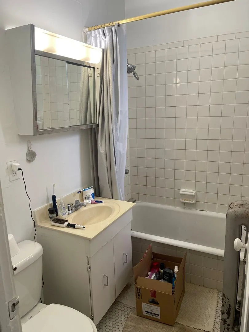 1202 W Eddy St, , 60657, USA 60657-unit#3-Chicago-IL