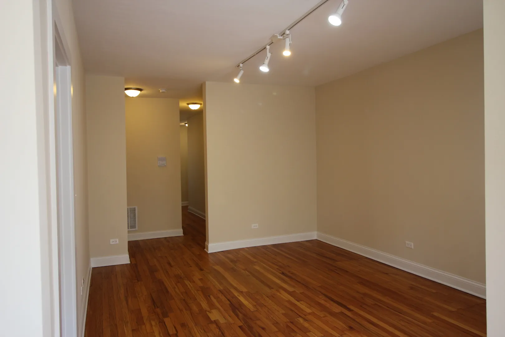 3216 W Argyle St, , 60625, USA 60625-unit#1-Chicago-IL