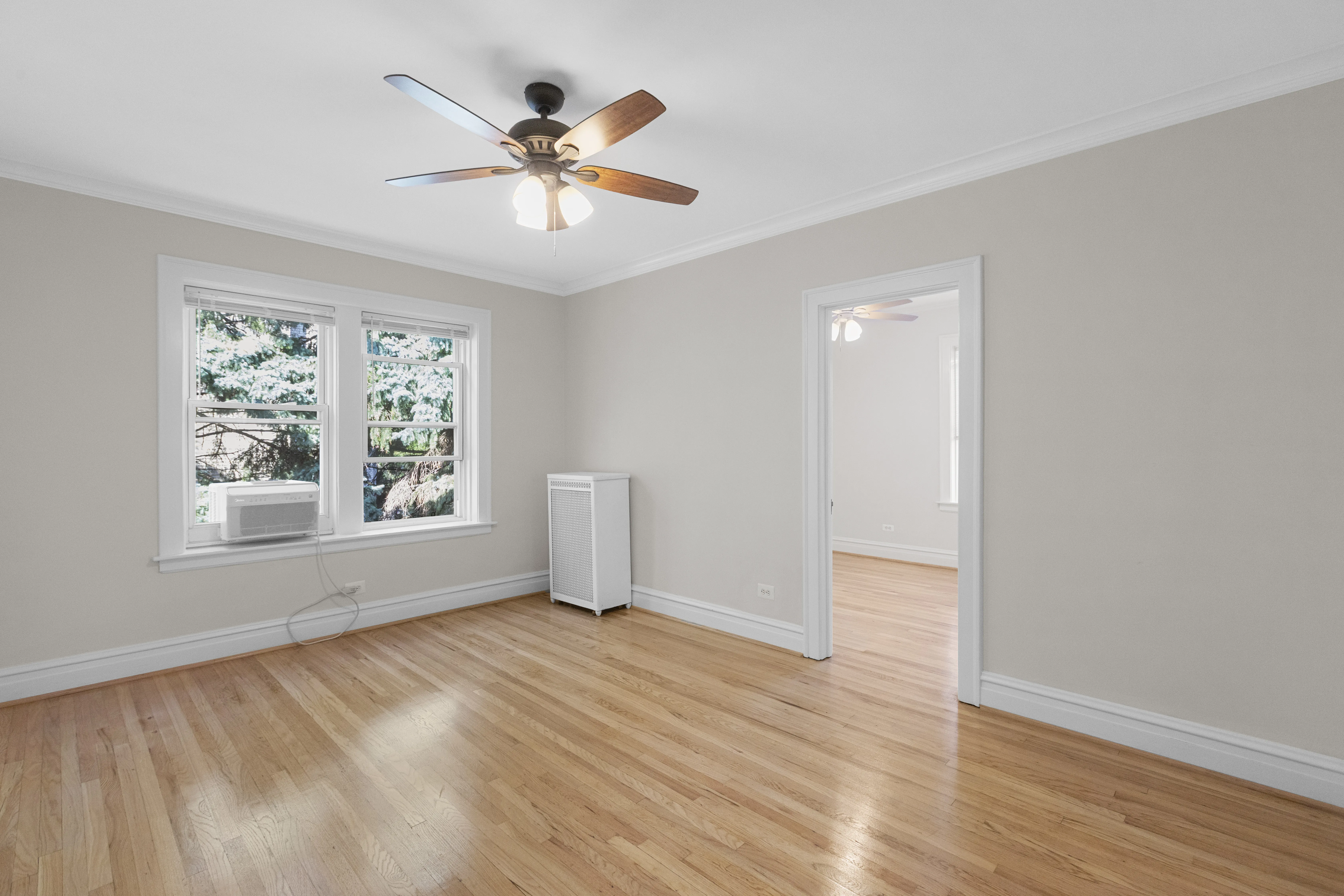 120 Custer Ave, Evanston, 60202, USA 60202-unit#3-Evanson-IL
