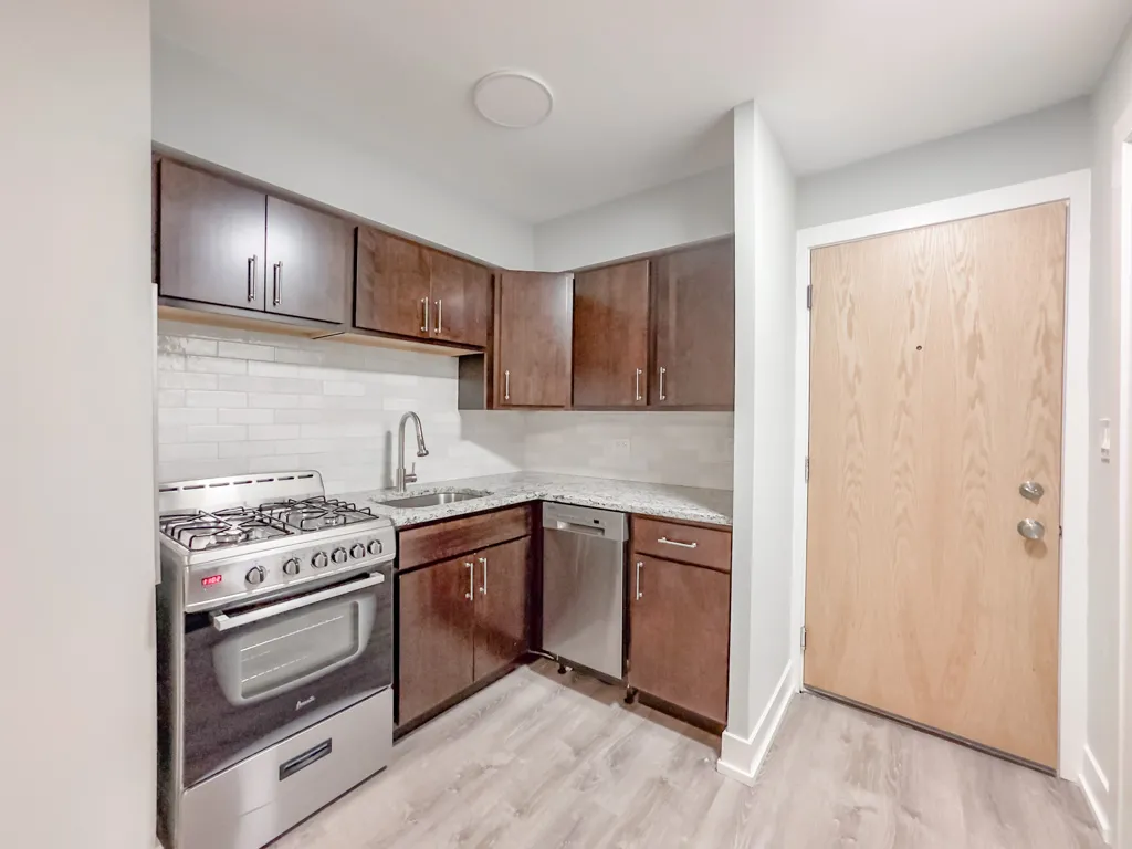 445 W Barry Ave, , 60657, USA 60657-unit#216-Chicago-IL