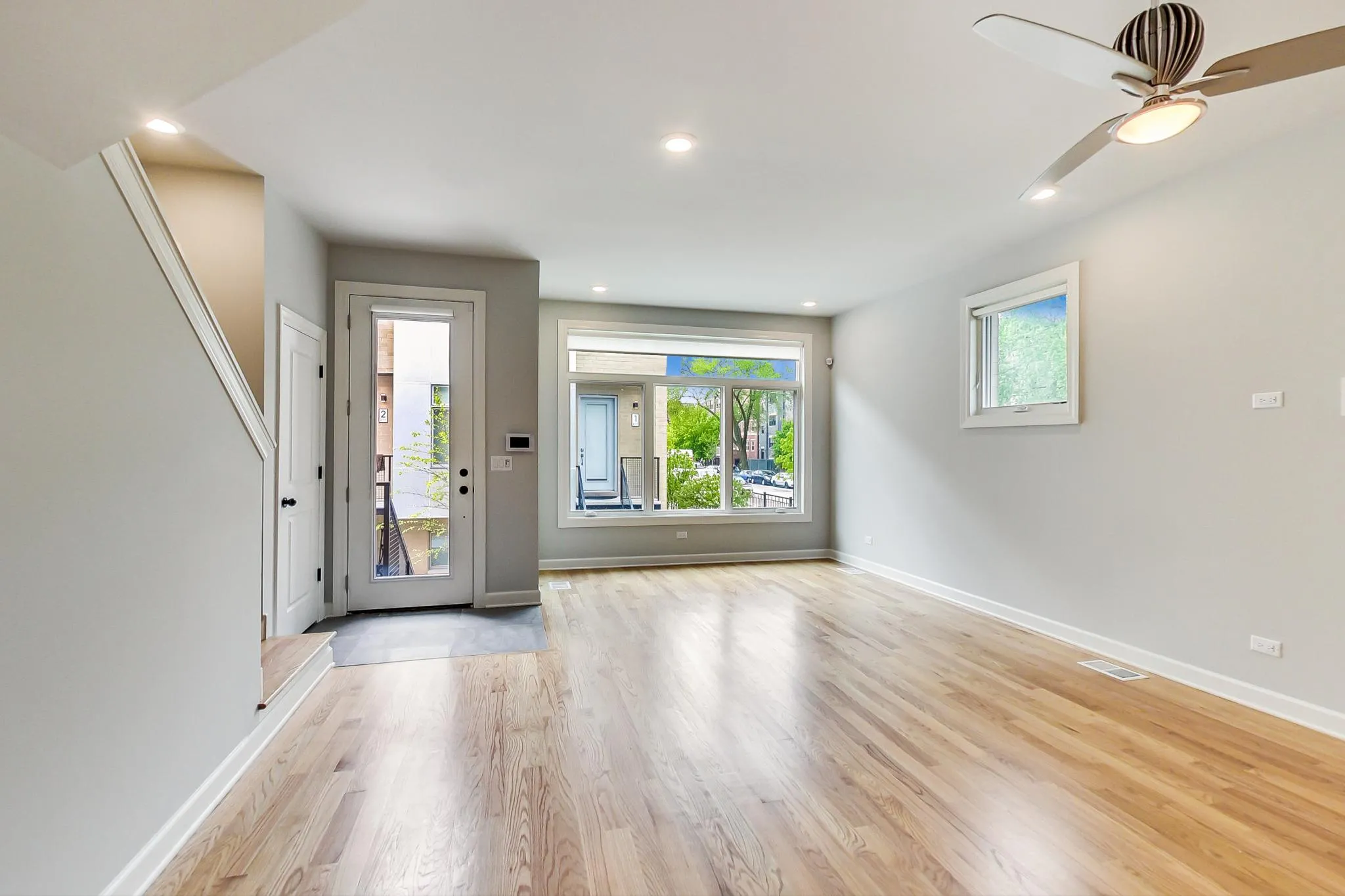 6117 S University Ave, ,  60637, USA 60637-unit#6-Chicago-IL