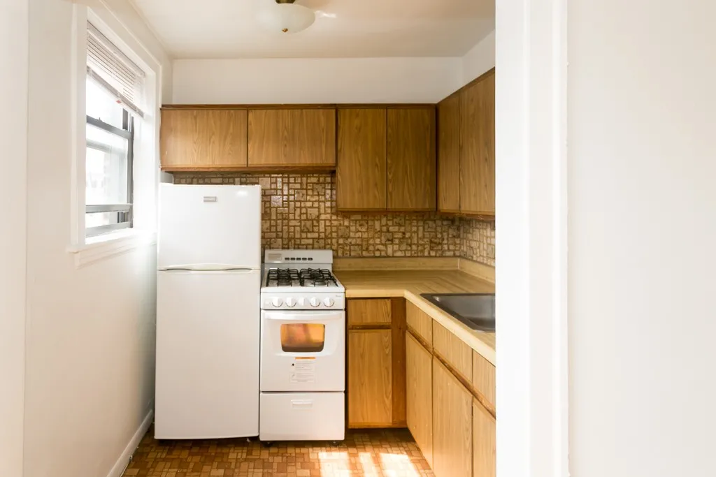 739 W Belmont Ave, ,  60657, USA 60657-unit#411-Chicago-IL