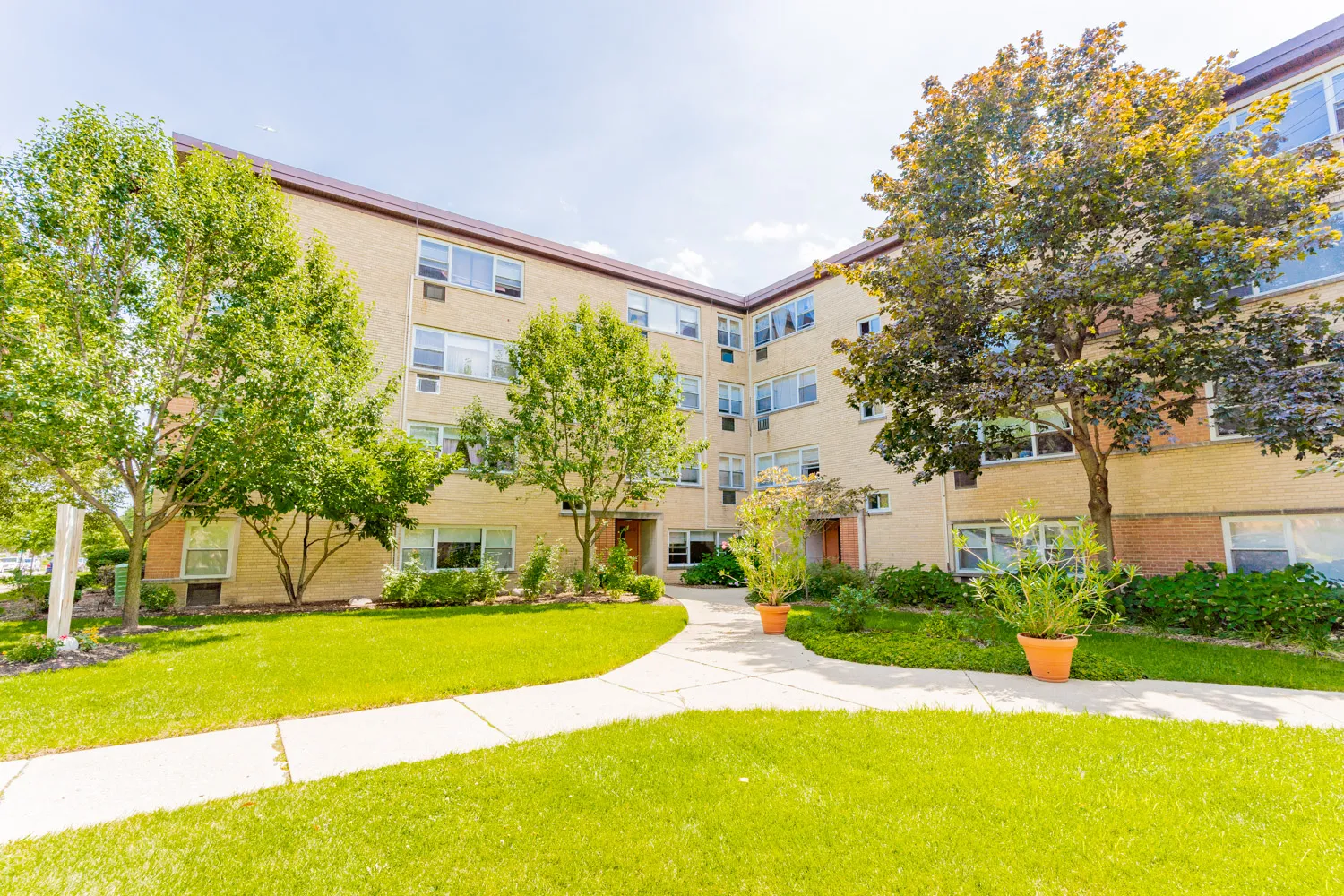 4921 Church St, Skokie, 60077, USA 60077-unit#N2-Chicago-IL