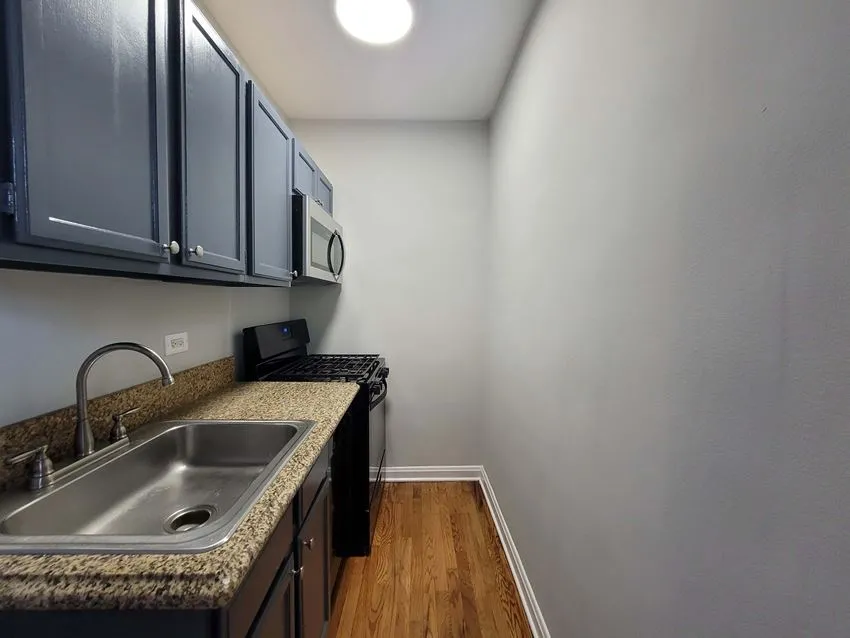 3524 N Marshfield Ave, ,  60657, USA 60657-unit#2H-Chicago-IL