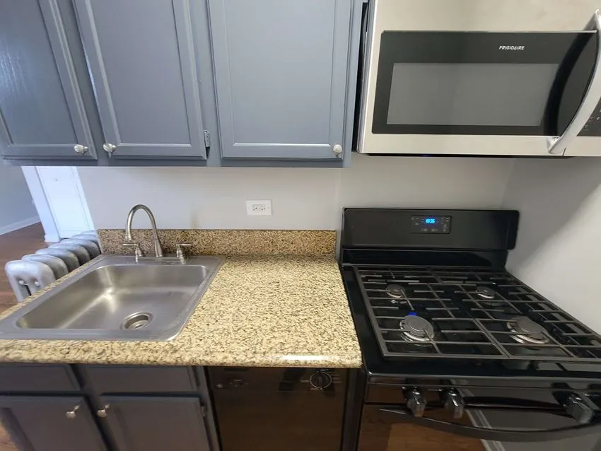 3524 N Marshfield Ave, ,  60657, USA 60657-unit#2H-Chicago-IL