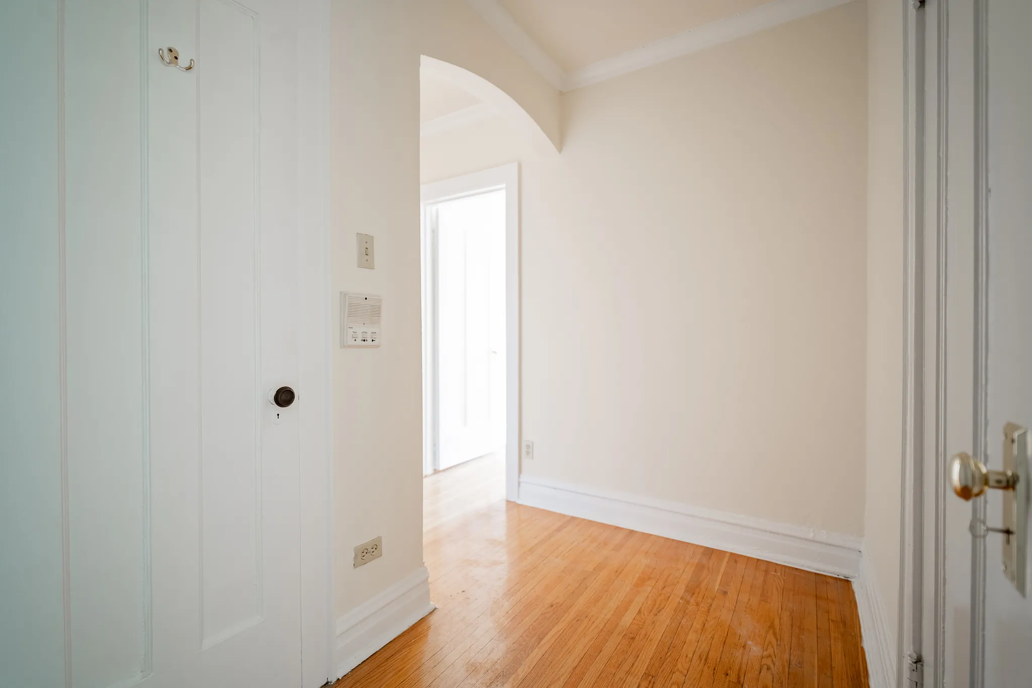 2436 W Rosemont Ave, ,  60659, USA 60659-unit#SE3-Chicago-IL