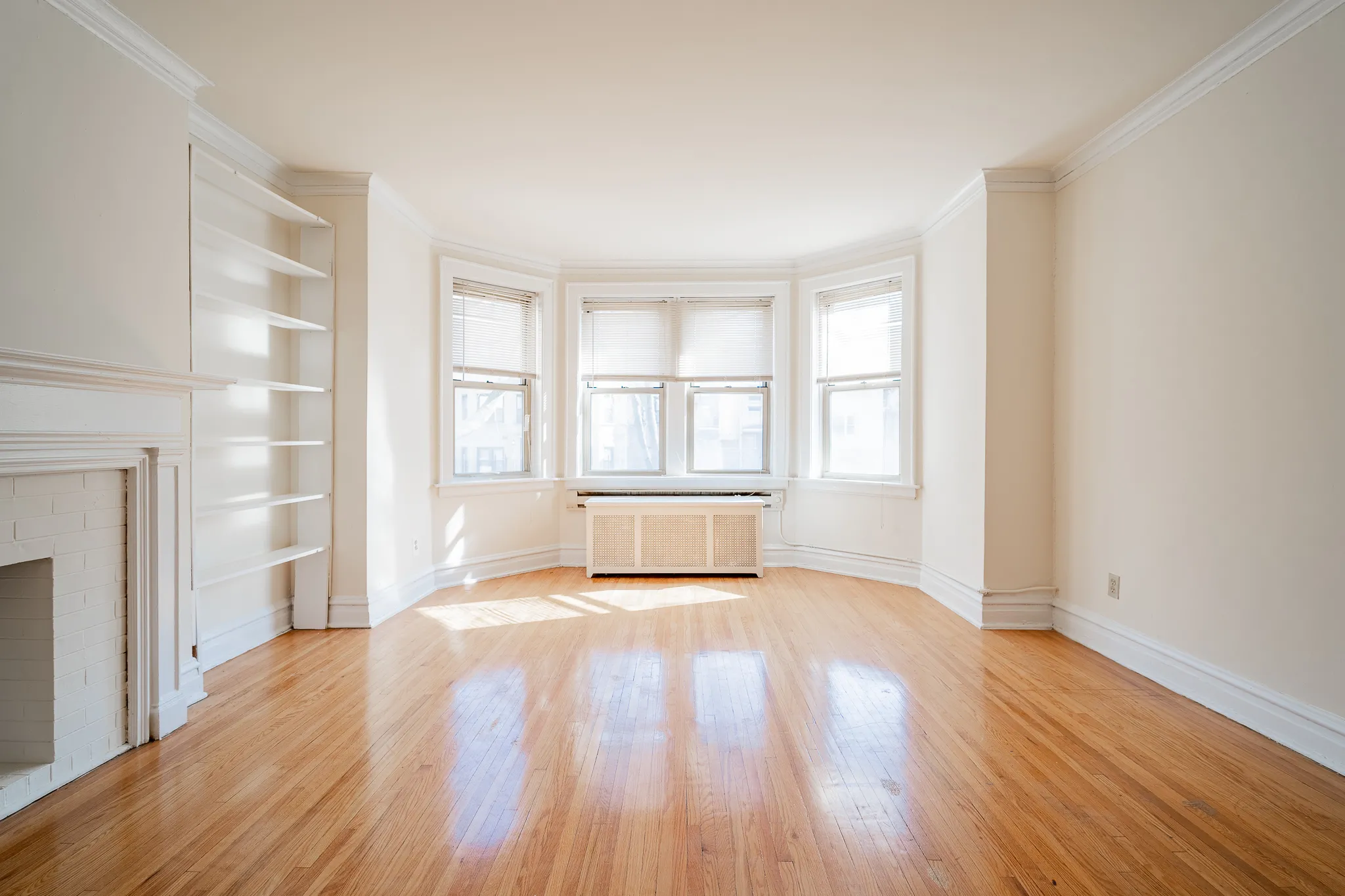 2436 W Rosemont Ave, ,  60659, USA 60659-unit#SE3-Chicago-IL