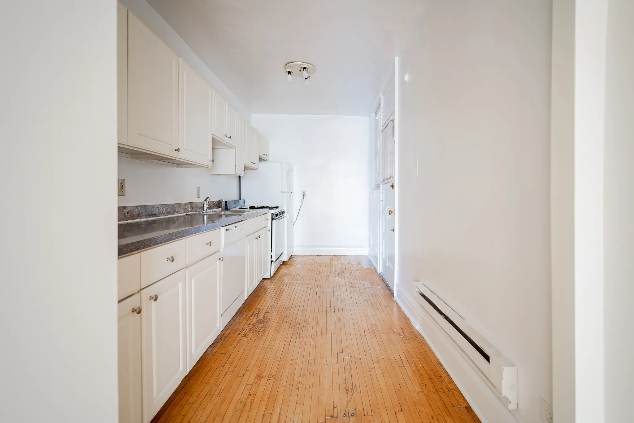 2436 W Rosemont Ave, , 60659, USA 60659-unit#SE3-Chicago-IL