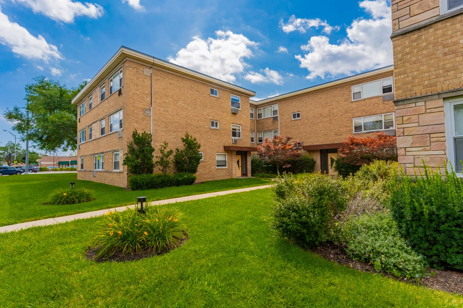 4909 Church St, Skokie,  60077, USA 60077-unit#B2-Chicago-IL
