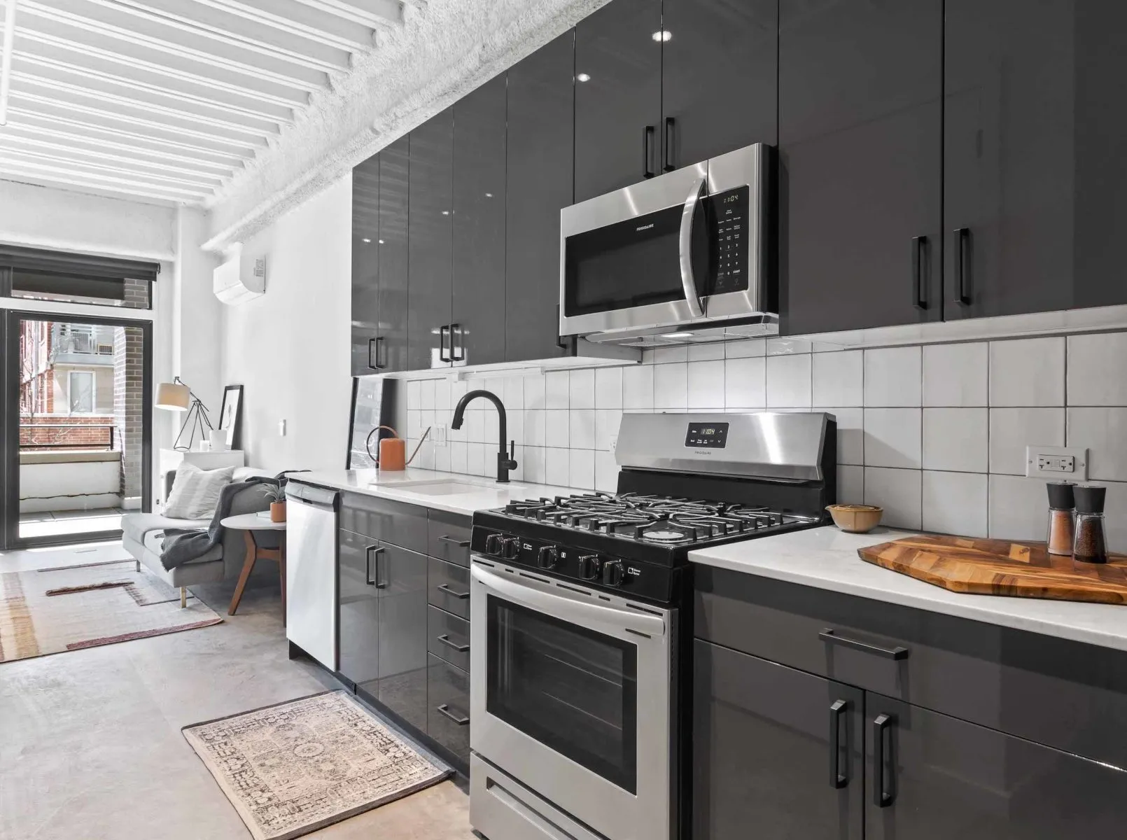 1220 W Jackson Blvd, , 60607, USA 60607-unit#420-Chicago-IL