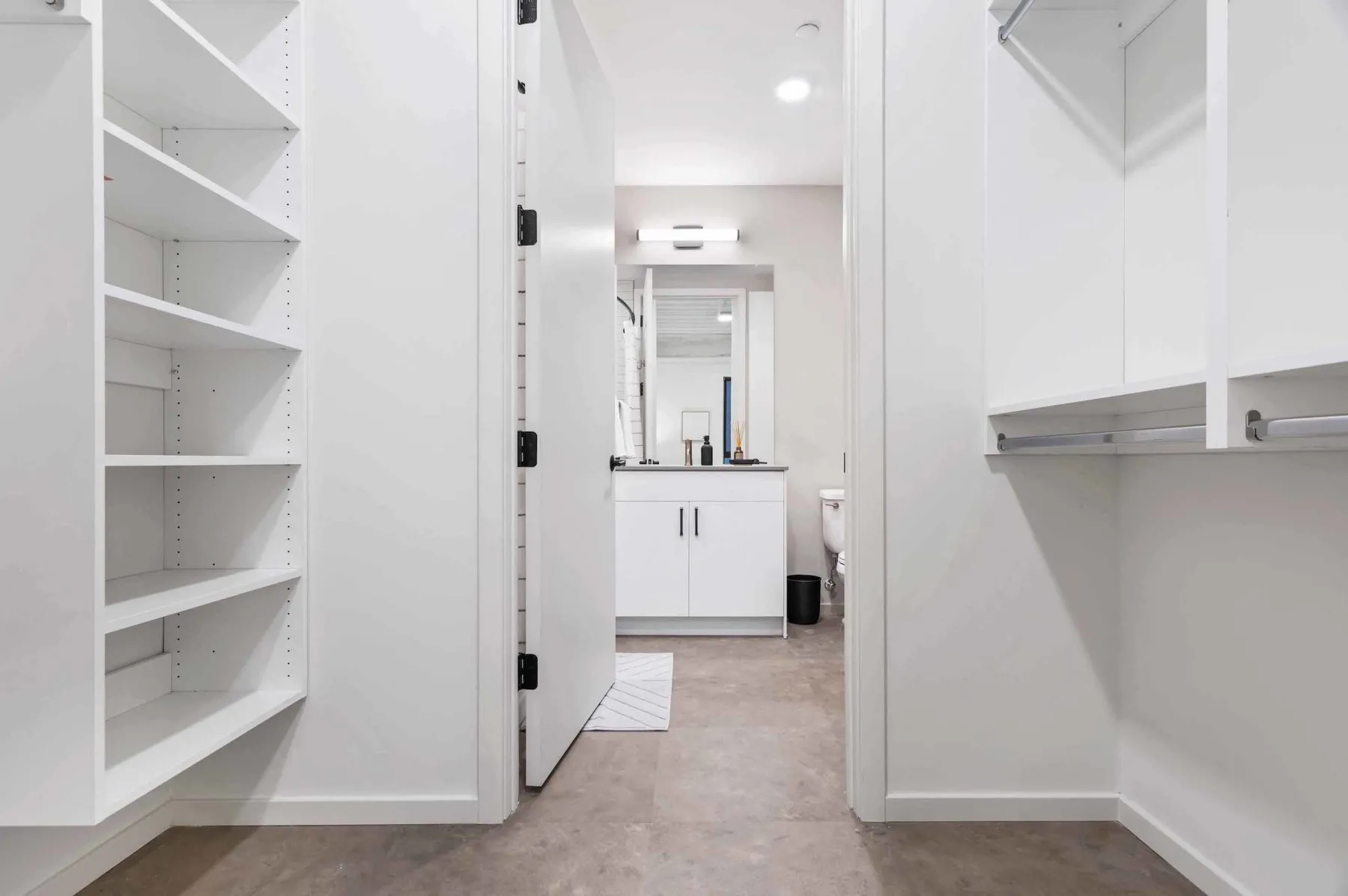 1220 W Jackson Blvd, ,  60607, USA 60607-unit#1006-Chicago-IL