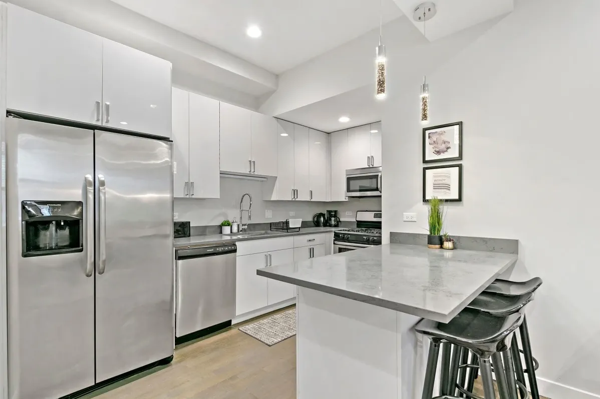 2151 W Division St, , 60622, USA 60622-unit#302-Chicago-IL