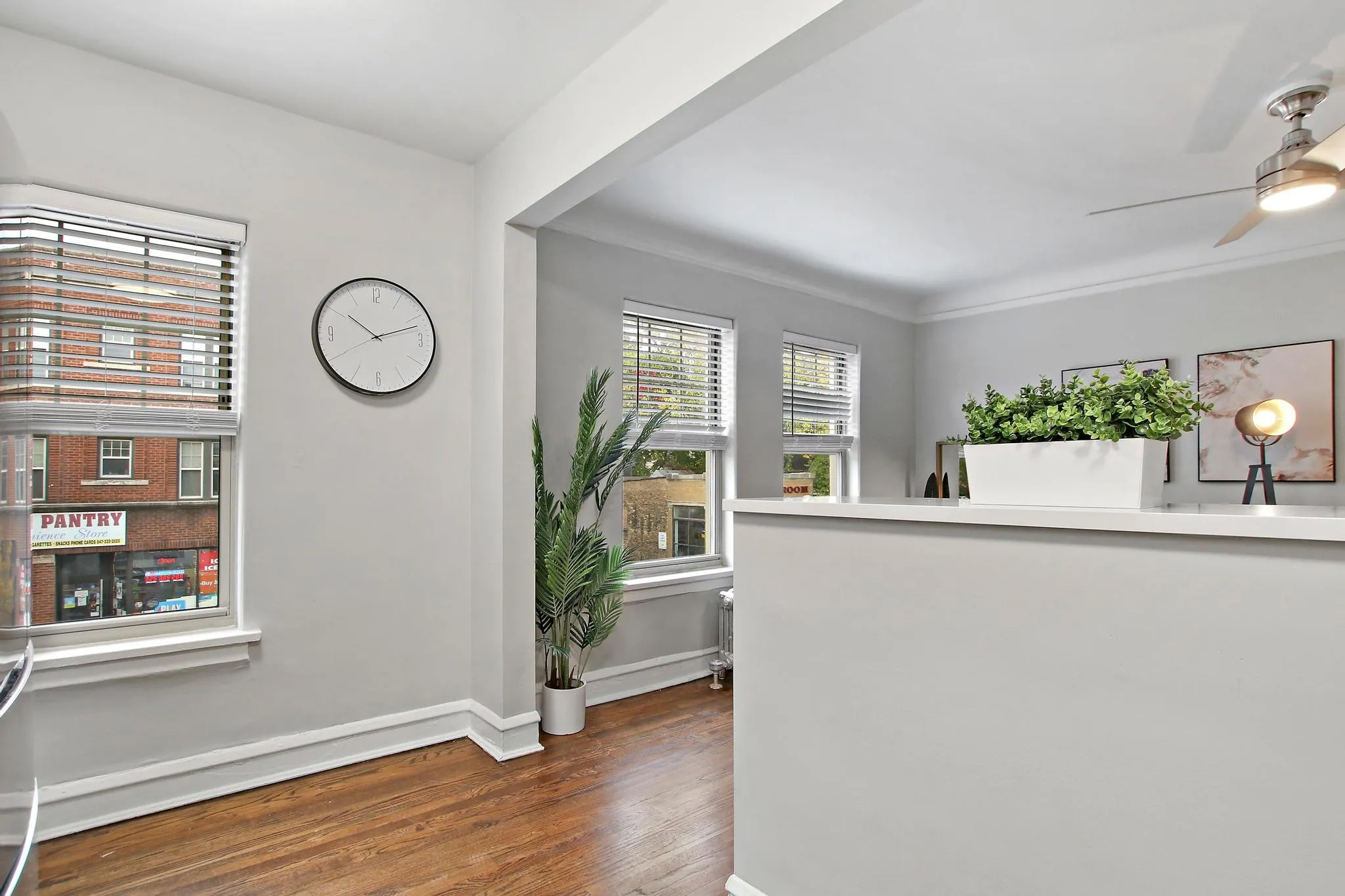 810 Dempster St, Evanston, 60202, USA 60202-unit#215-Chicago-IL