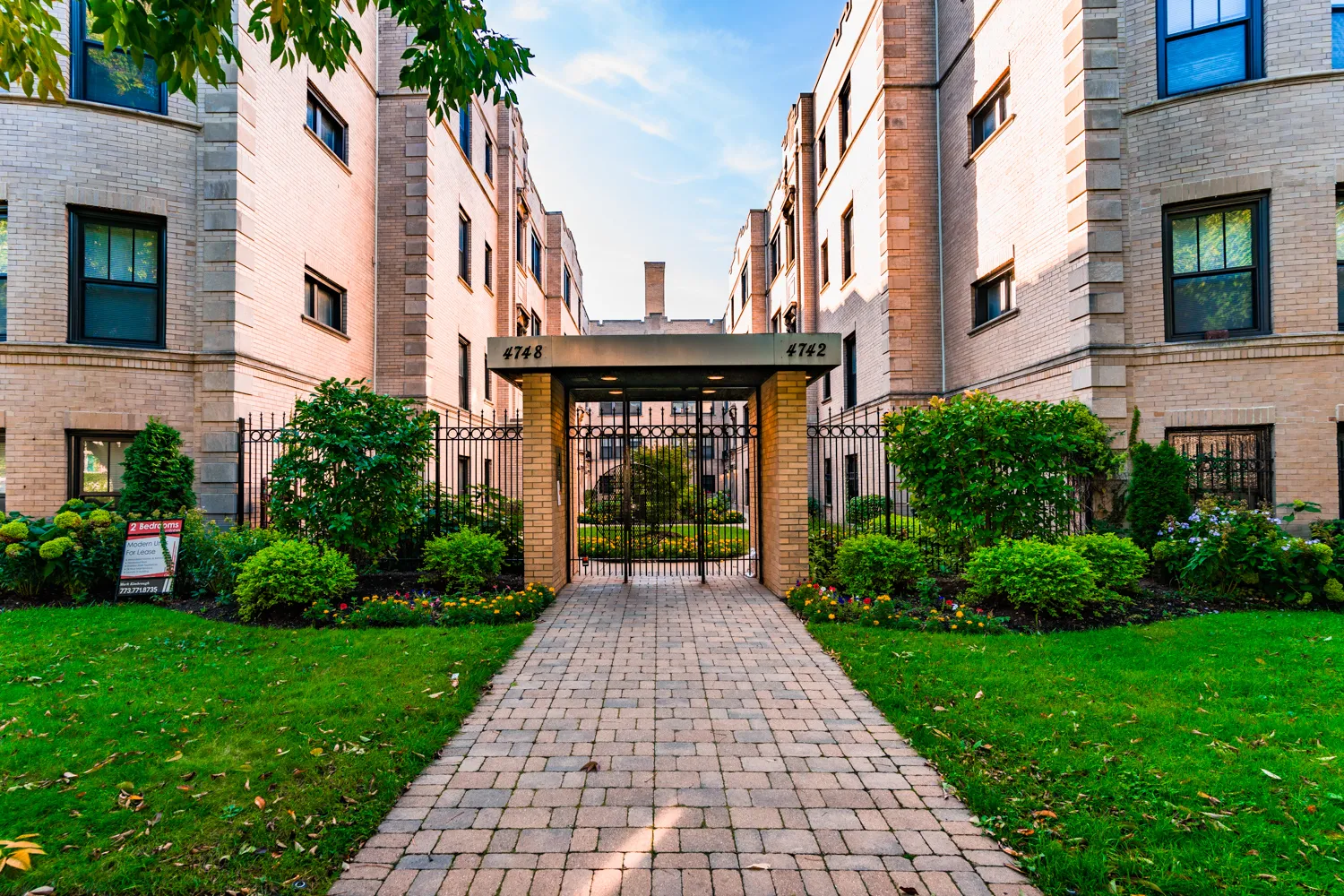 4748 S Woodlawn Ave, , 60615, USA 60615-unit#1W-Chicago-IL