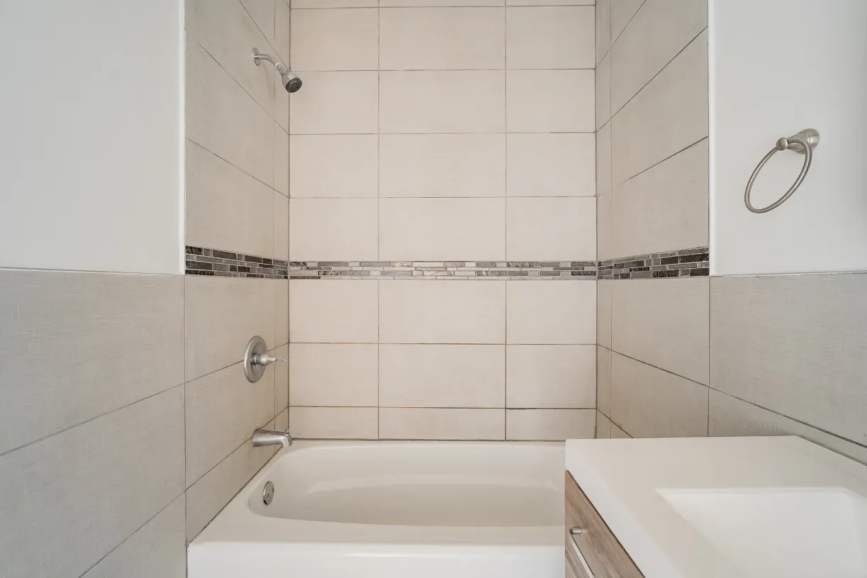 4748 S Woodlawn Ave, , 60615, USA 60615-unit#1W-Chicago-IL