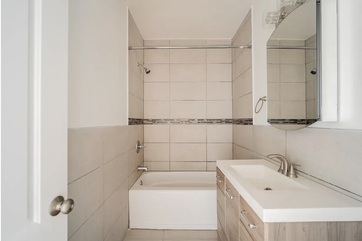 4748 S Woodlawn Ave, , 60615, USA 60615-unit#1W-Chicago-IL