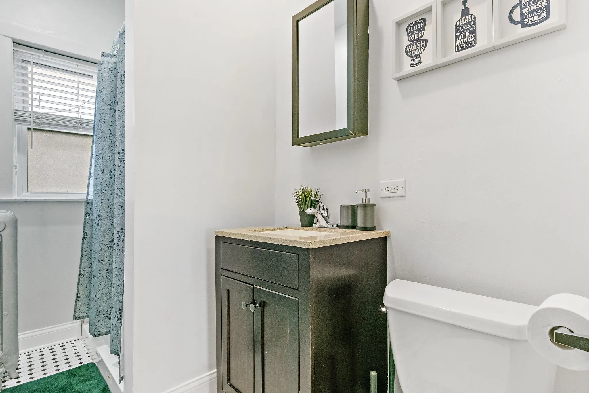 1433 W Lunt Ave, ,  60626, USA 60626-unit#2S-Chicago-IL